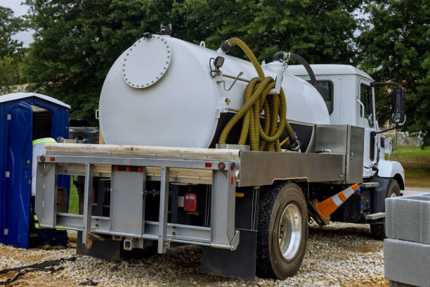 Best Porta potty rental near me  in Jeffersonville, OH